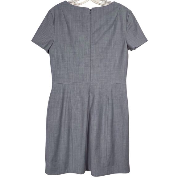 THEORY Cassii Sheath Dress Size 8 Wool Blend Short Sleeve Light Gray EUC Office - Picture 3 of 16